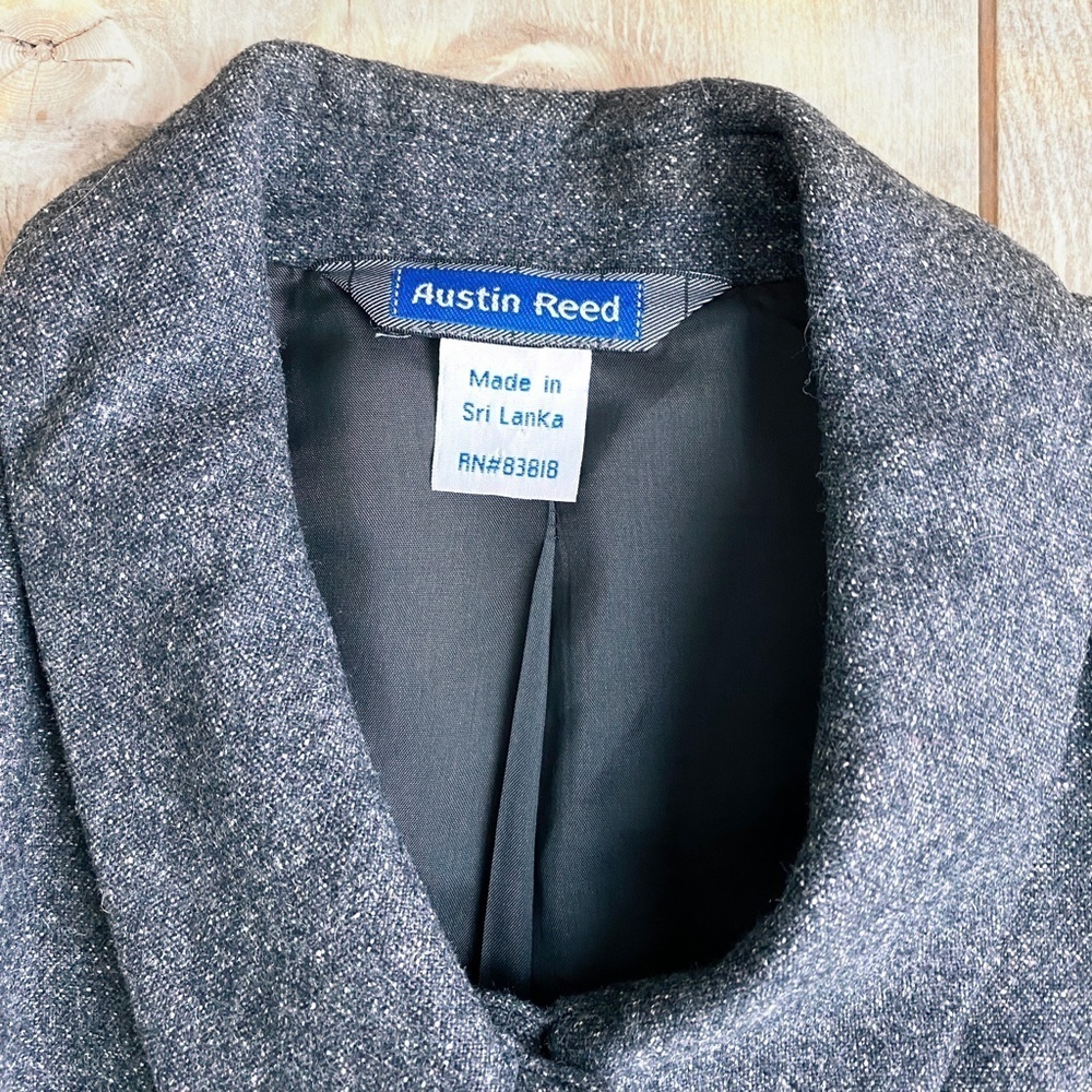 Austin Reed Wool Blazer Gray Lined 16WP Silk Angora - Picture 3 of 7